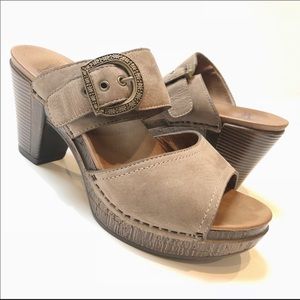 Dansko size 38 Ramona sandal